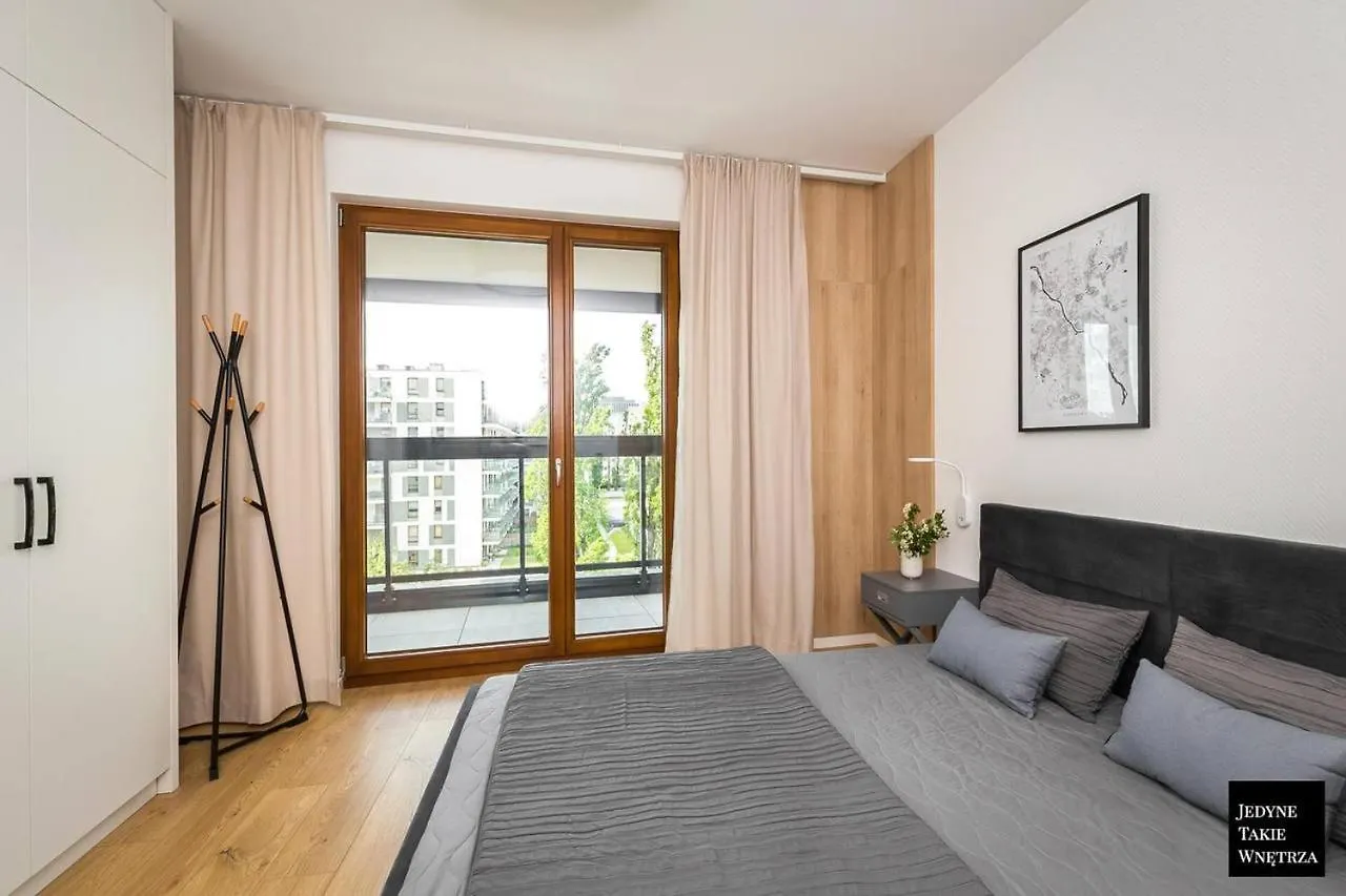 Cozy Family Apartments With Parking & Balcony Warsaw