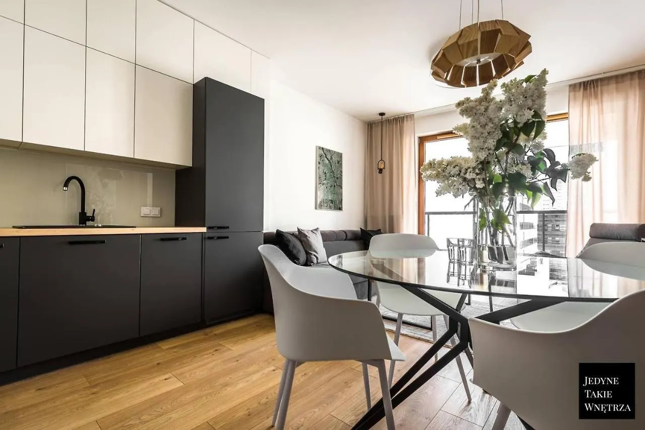 Cozy Family Apartments With Parking & Balcony Warschau 0*,  Polen