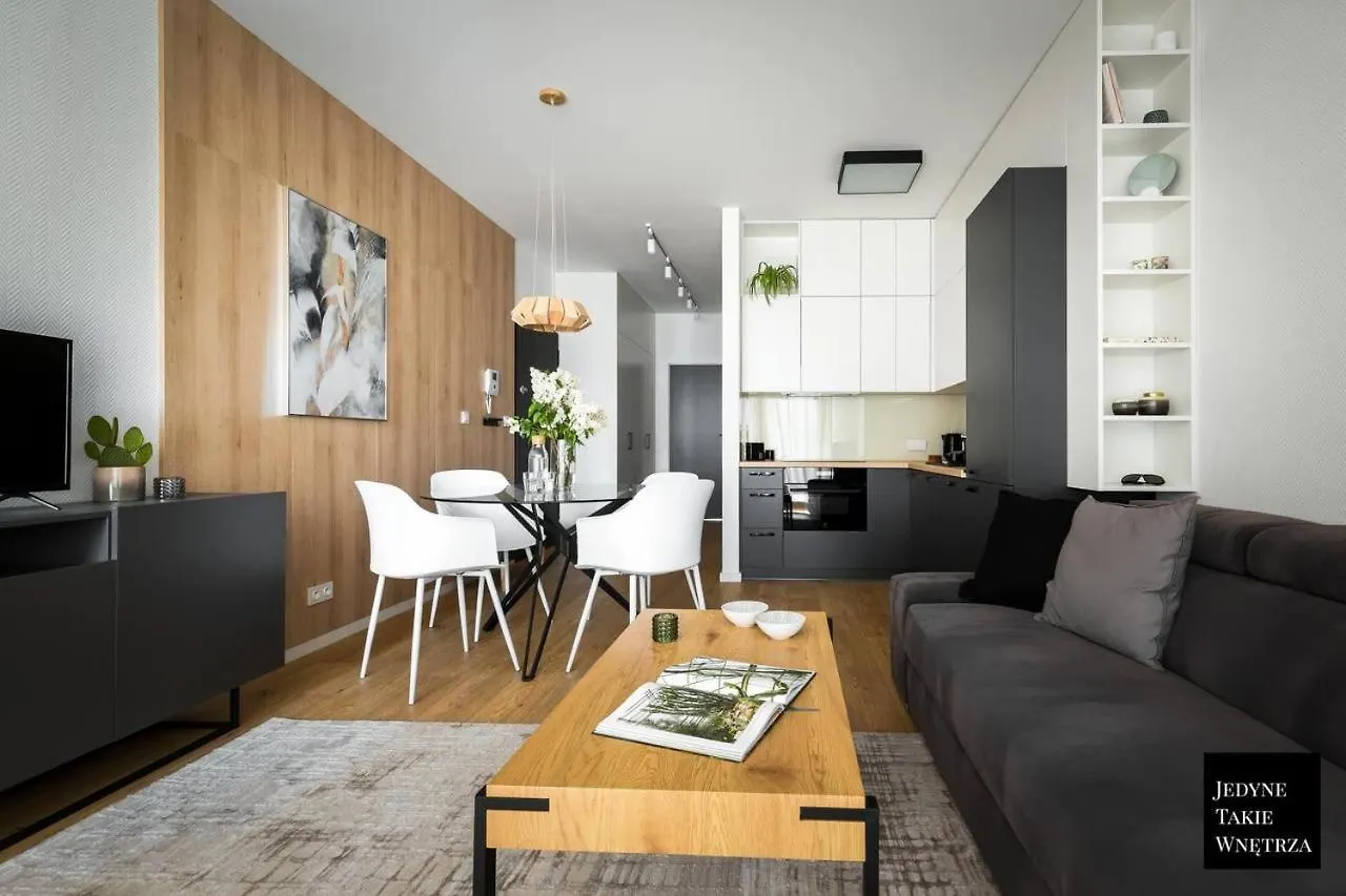 Cozy Family Apartments With Parking & Balcony Warschau